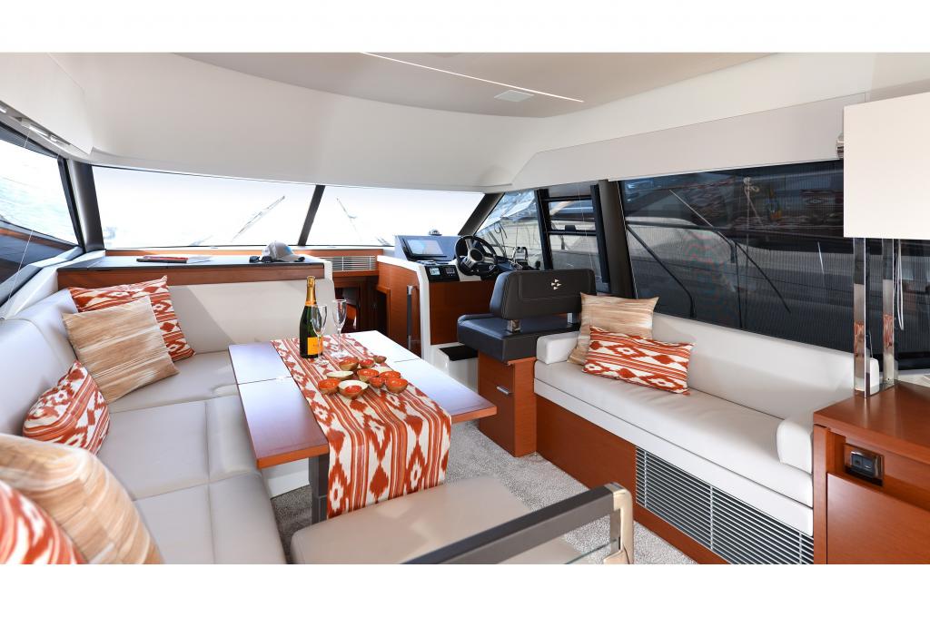 Catalog photo (may differ)