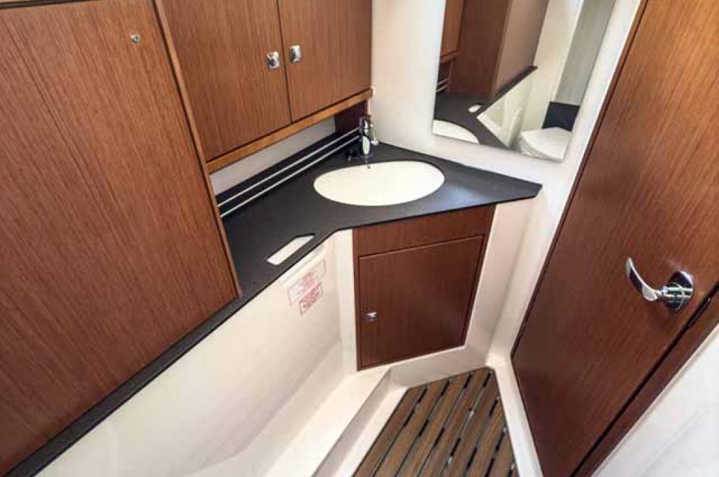 Catalog photo (may differ)