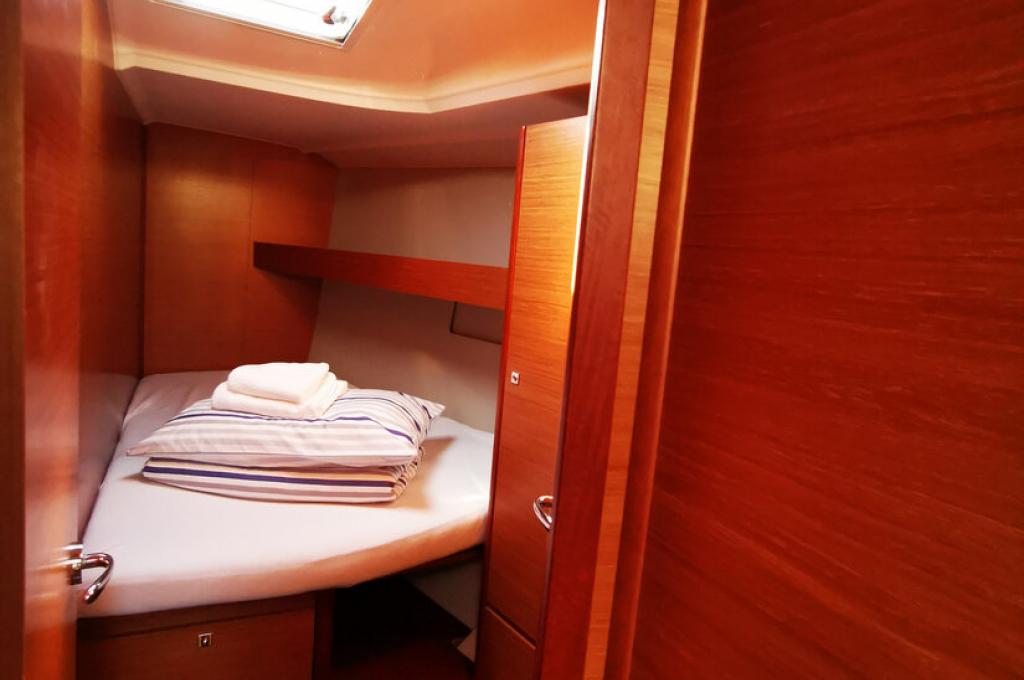 Catalog photo (may differ)