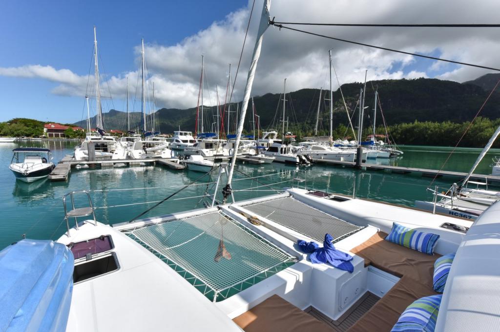 Catalog photo (may differ)