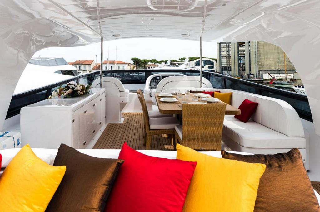 Catalog photo (may differ)