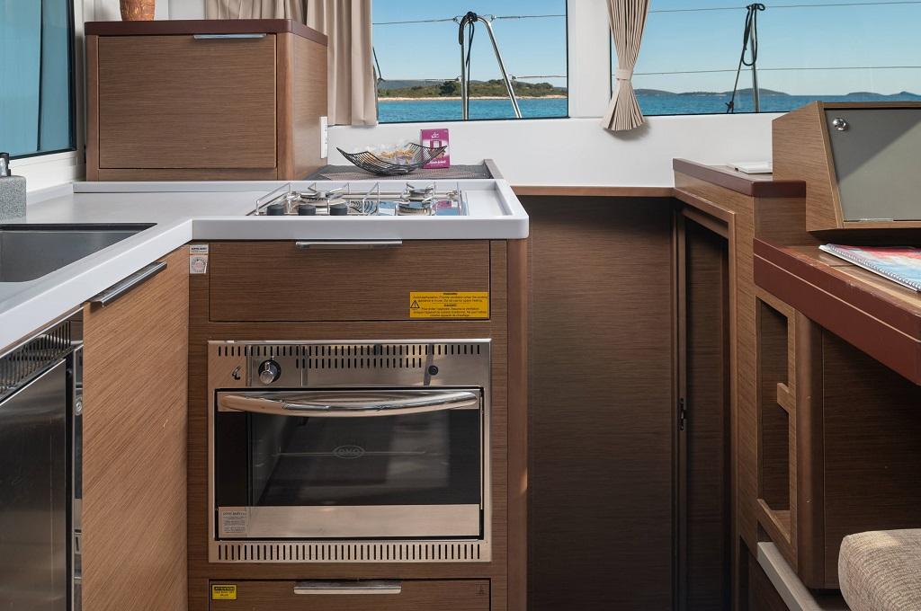 Catalog photo (may differ)