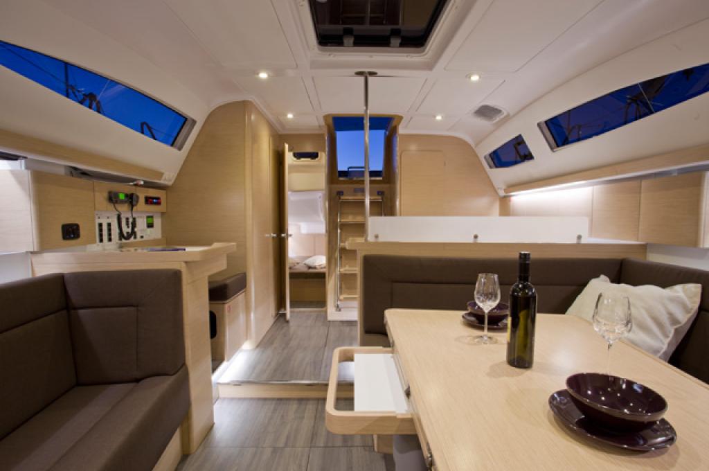 Catalog photo (may differ)