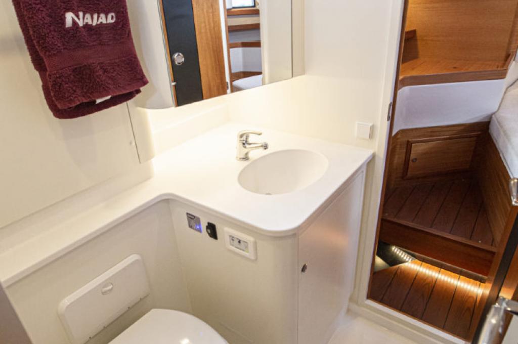 Catalog photo (may differ) | taken on May 28, 2019