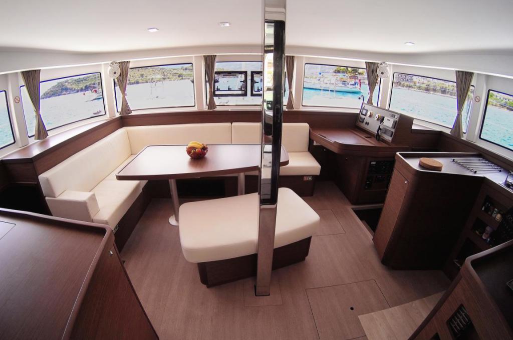 Catalog photo (may differ)