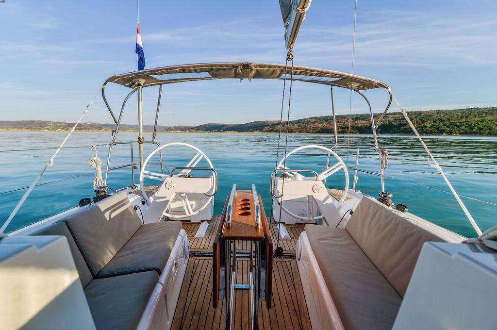 Catalog photo (may differ)