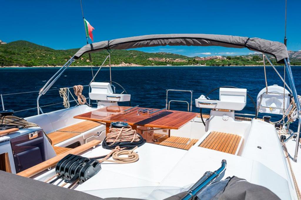 Catalog photo (may differ)