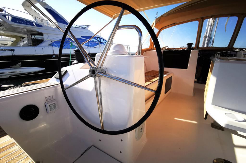 Catalog photo (may differ)