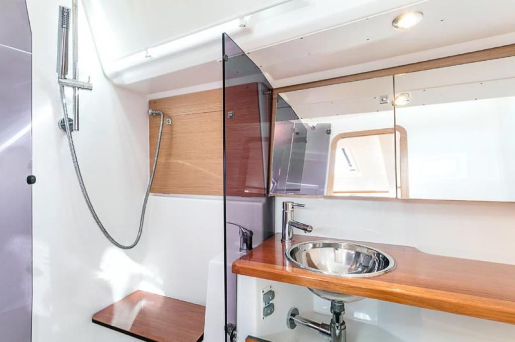 Catalog photo (may differ)