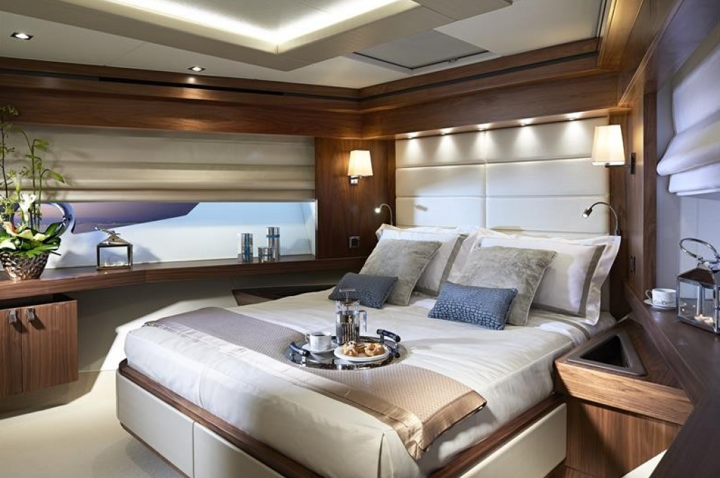 Catalog photo (may differ)