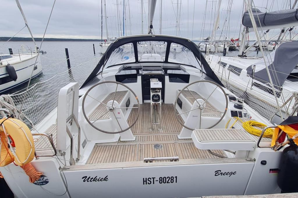 Original photo from a customer | Charter company has several identical yachts. Deviations are possible.