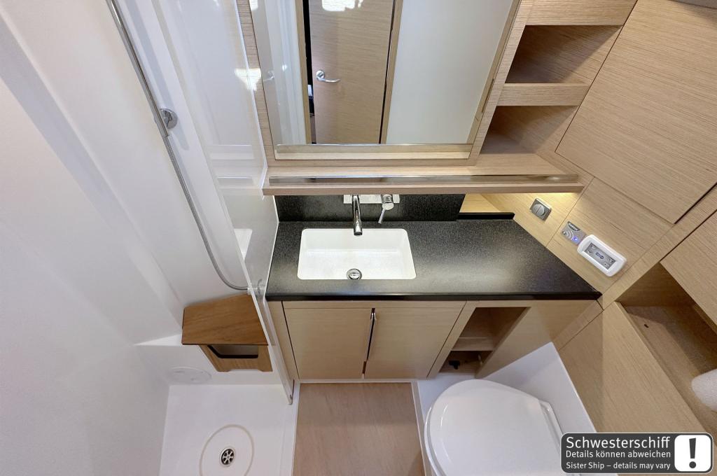 Catalog photo (may differ)