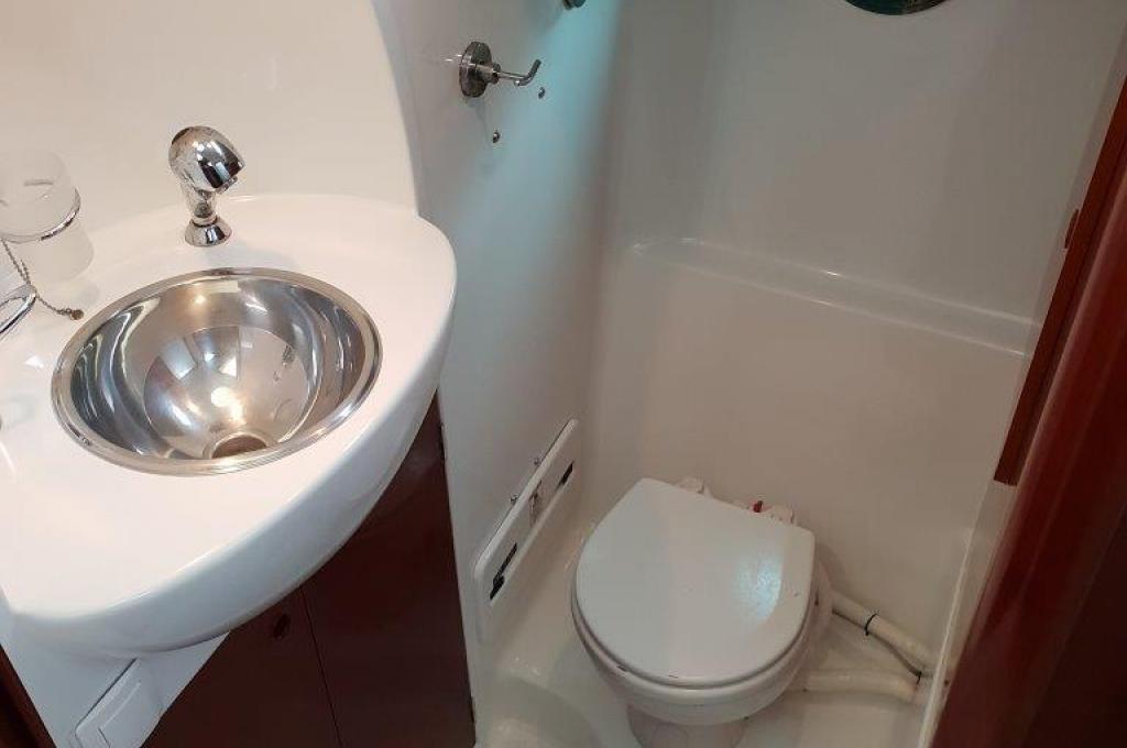 Catalog photo (may differ)