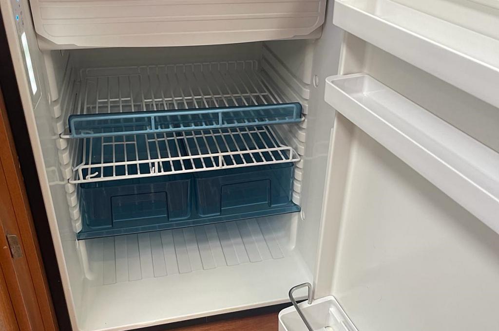 Catalog photo (may differ)