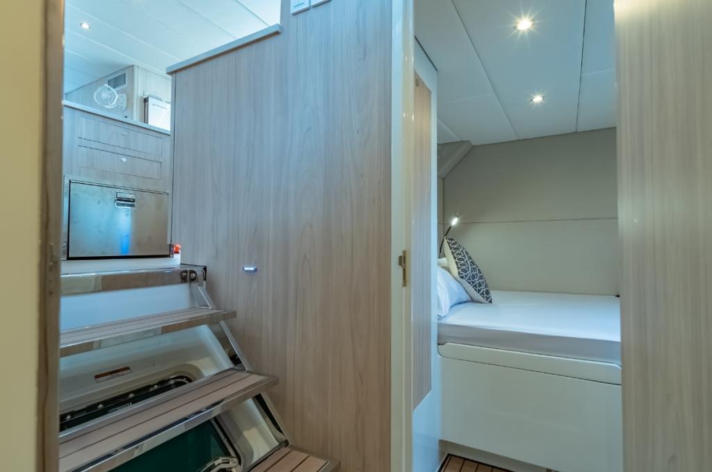 Catalog photo (may differ)