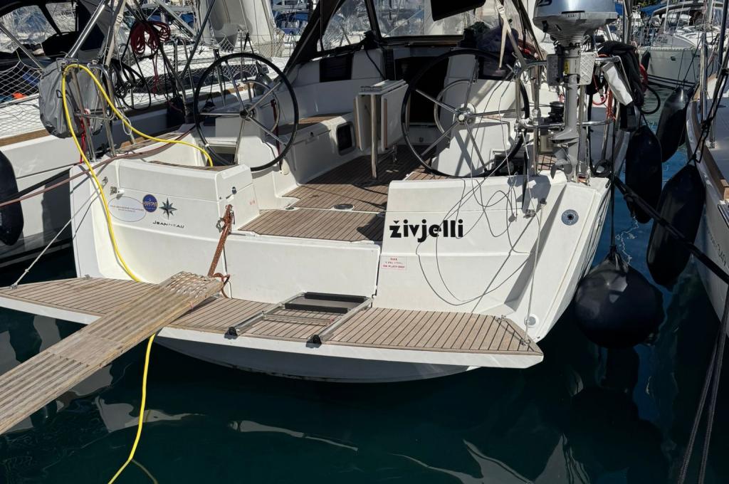 Original photo from a customer | taken on Sep 20, 2025