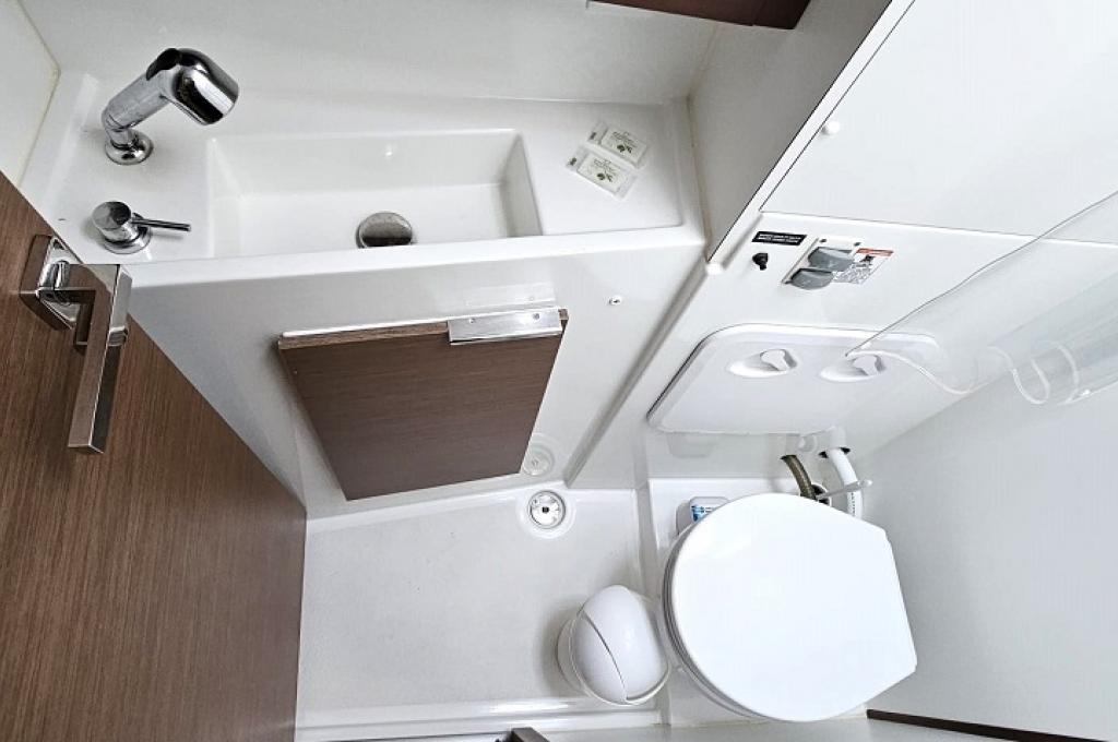 Catalog photo (may differ)