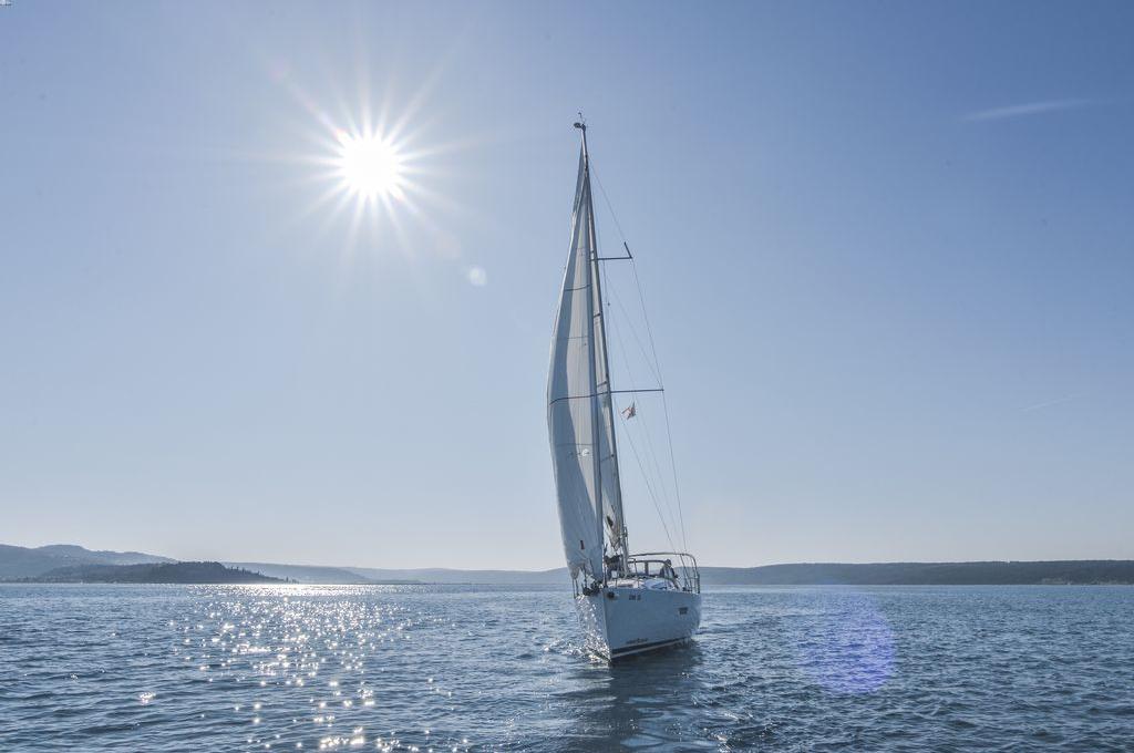 Catalog photo (may differ)