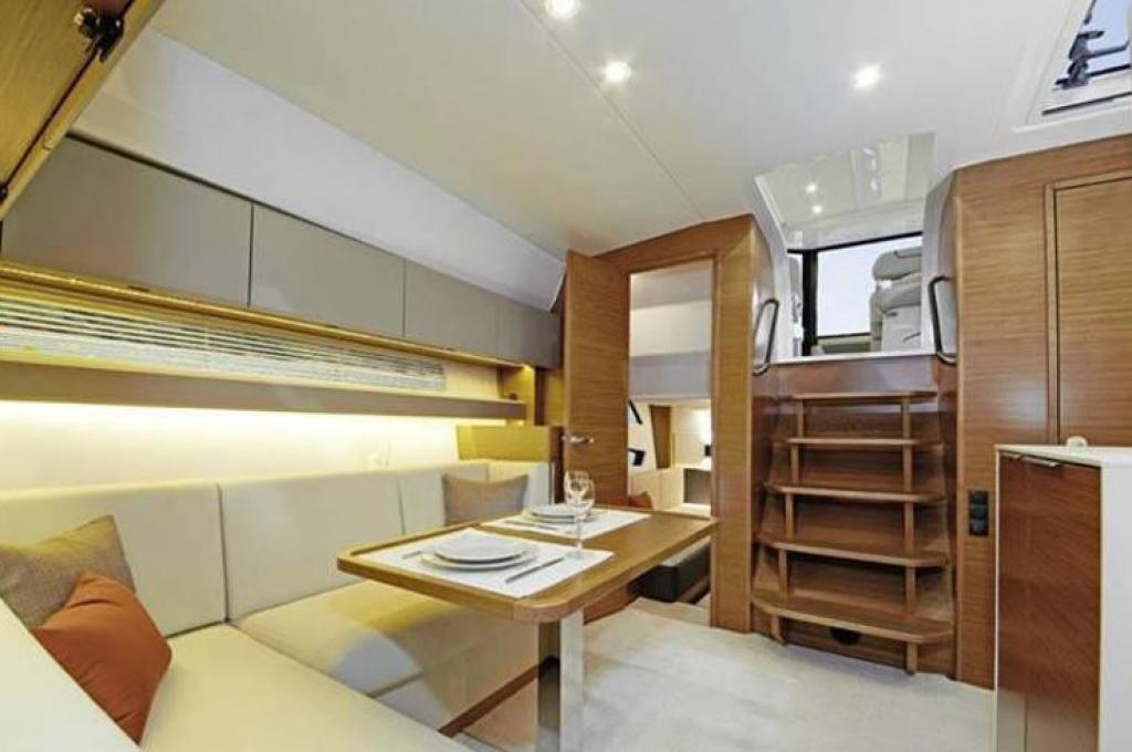 Catalog photo (may differ)