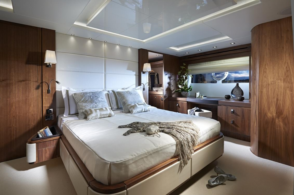 Catalog photo (may differ)