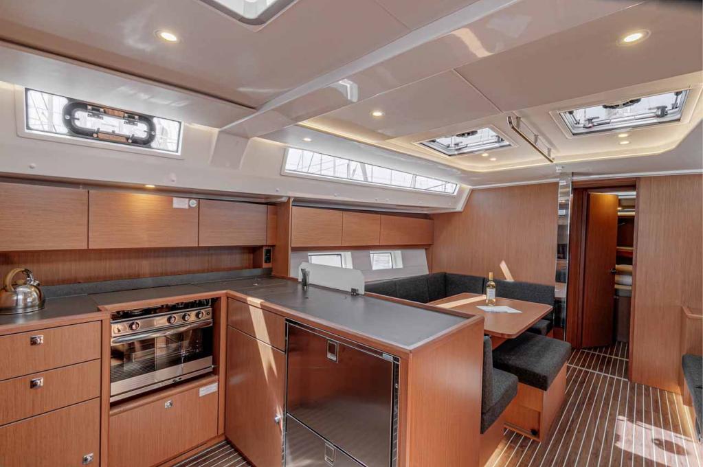 Catalog photo (may differ) | taken on May 6, 2023