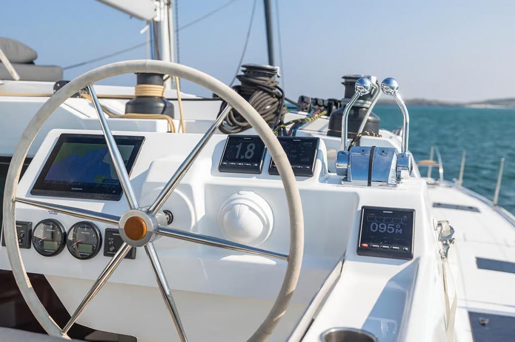 Catalog photo (may differ)