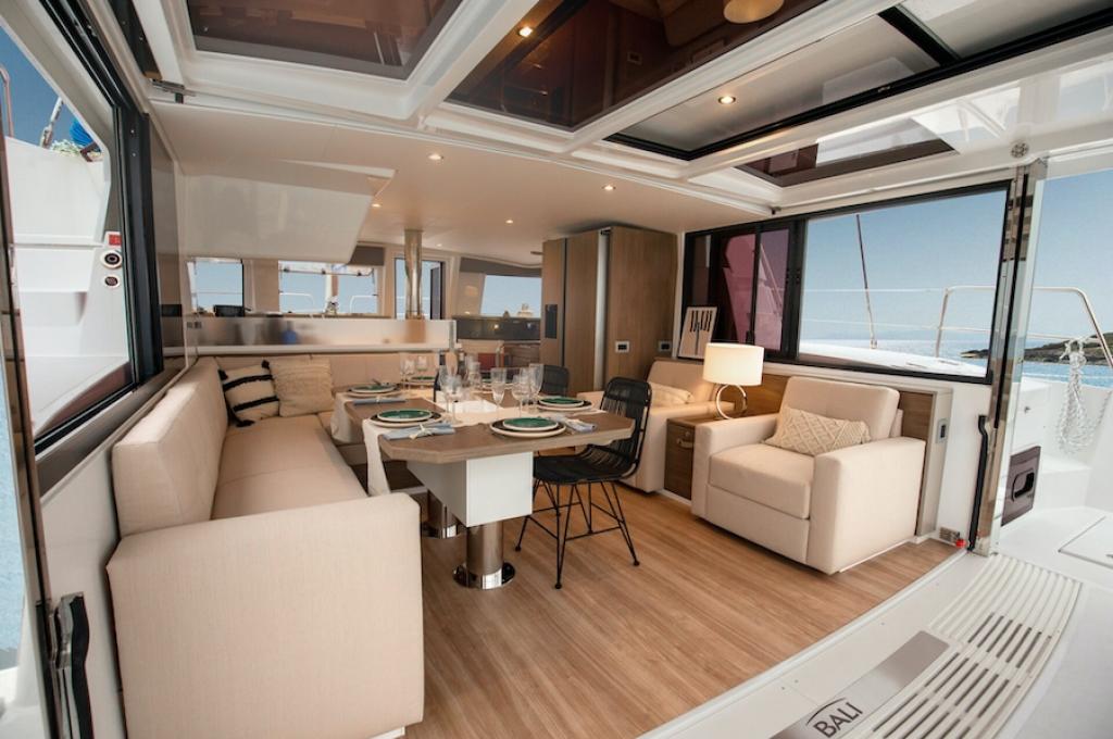 Catalog photo (may differ)