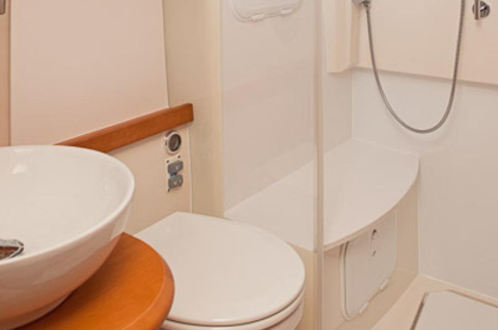 Catalog photo (may differ)