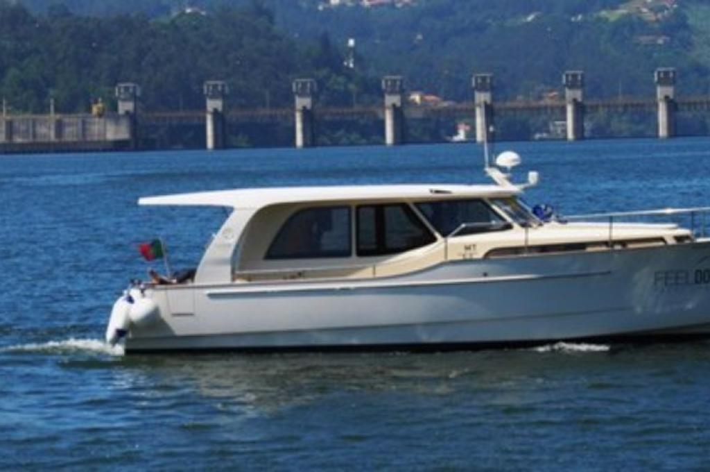 Catalog photo (may differ)