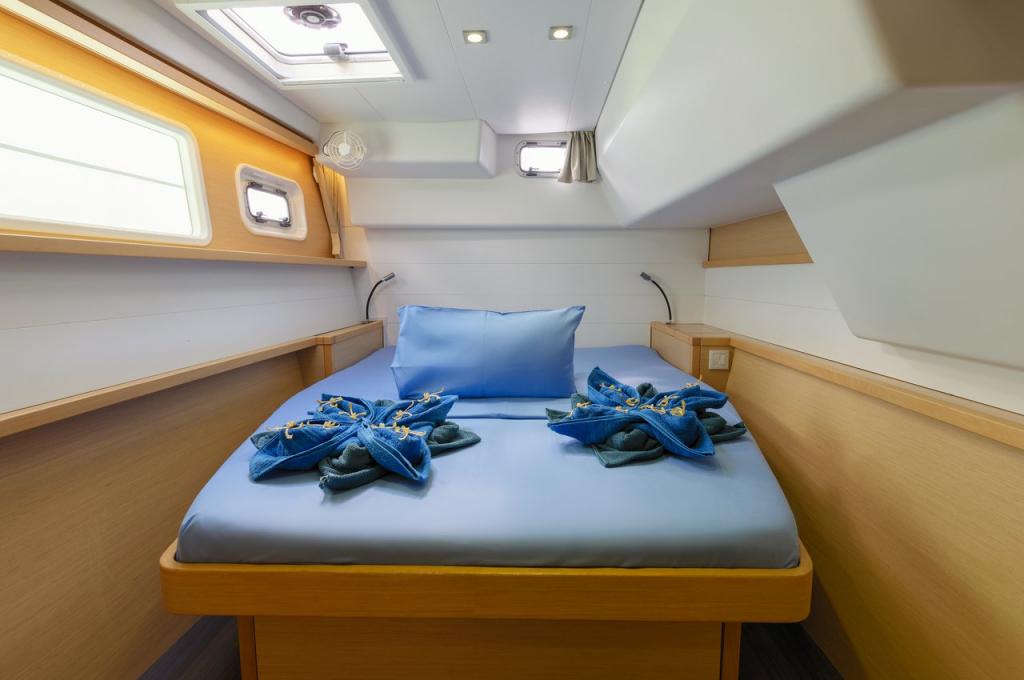 Catalog photo (may differ)