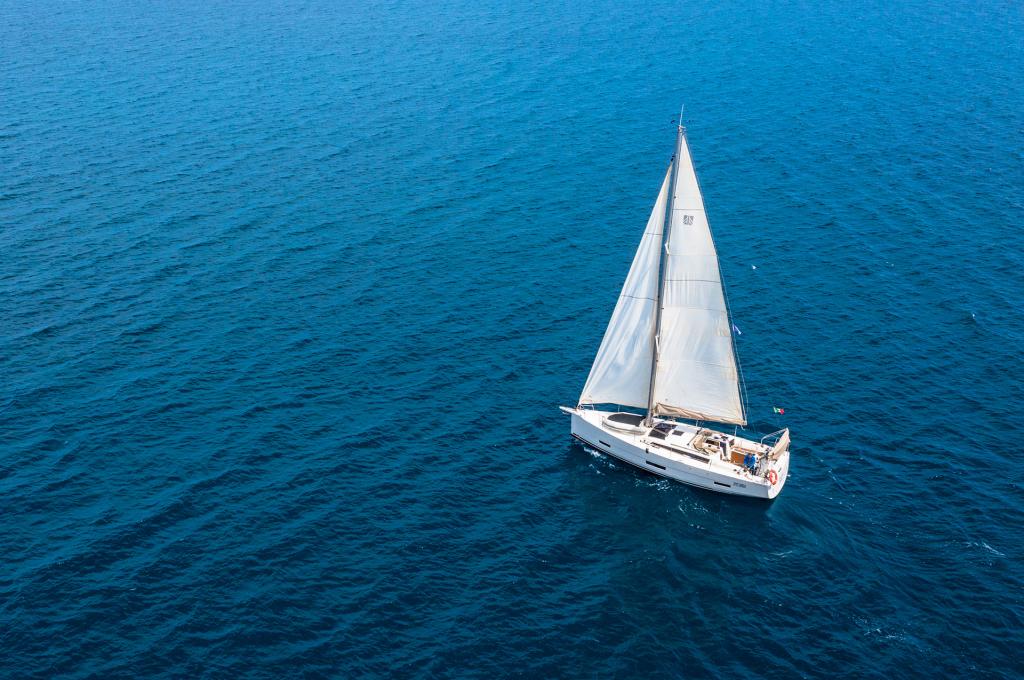 Catalog photo (may differ)