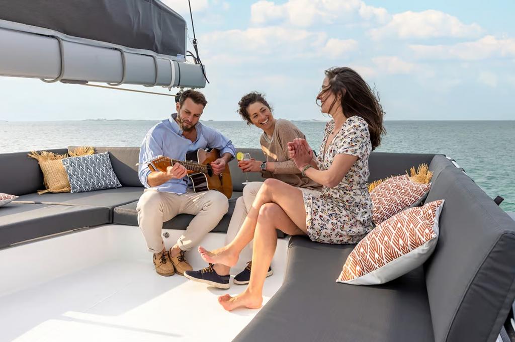 Catalog photo (may differ)