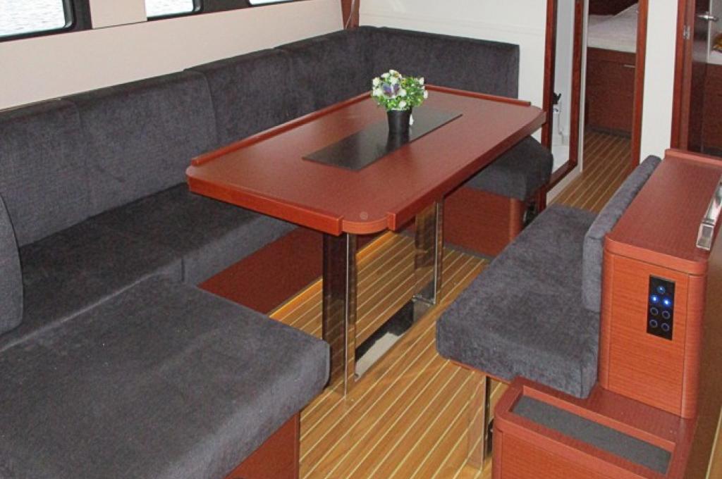 Catalog photo (may differ) | taken on Aug 27, 2022