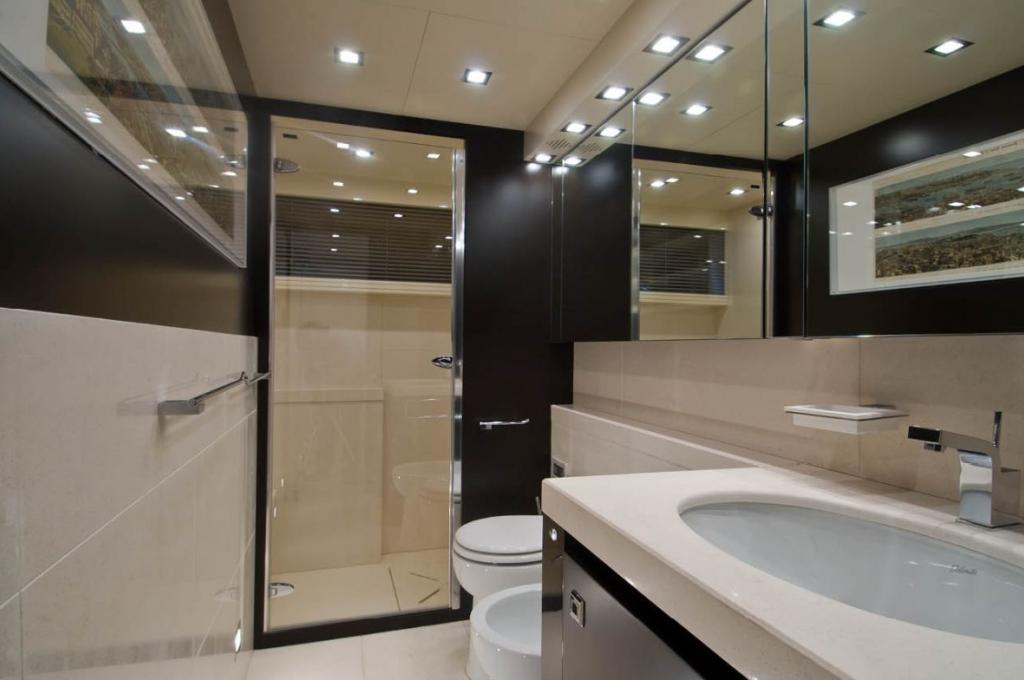 Catalog photo (may differ)