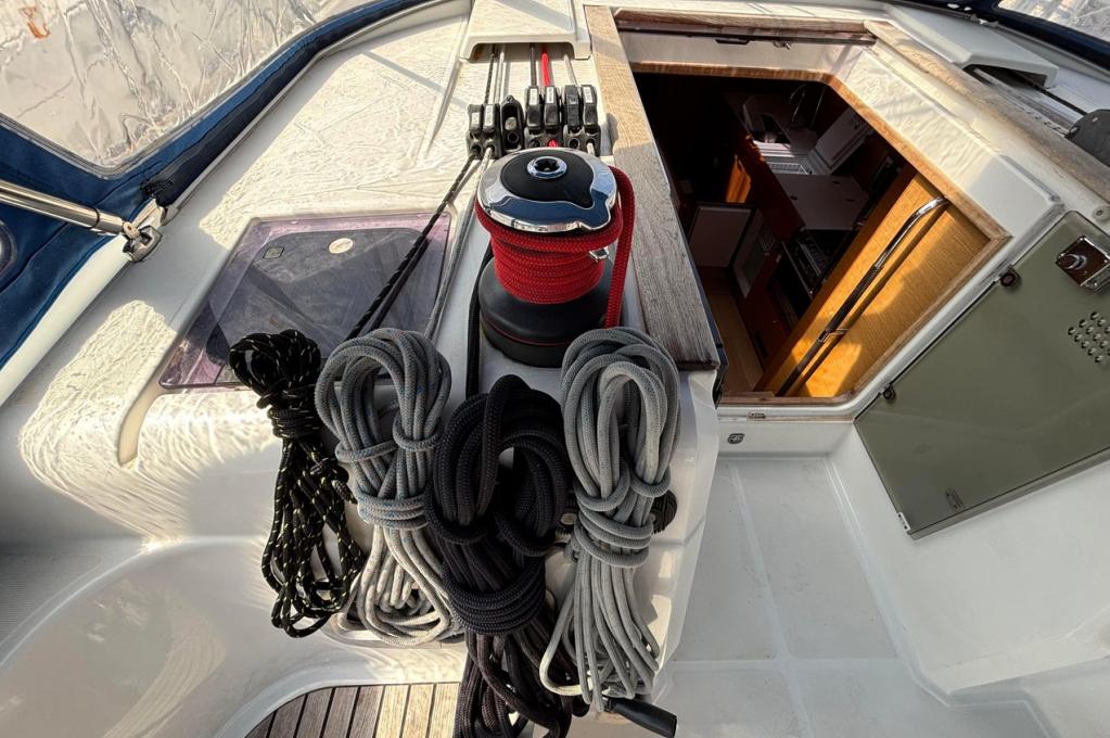 Catalog photo (may differ)