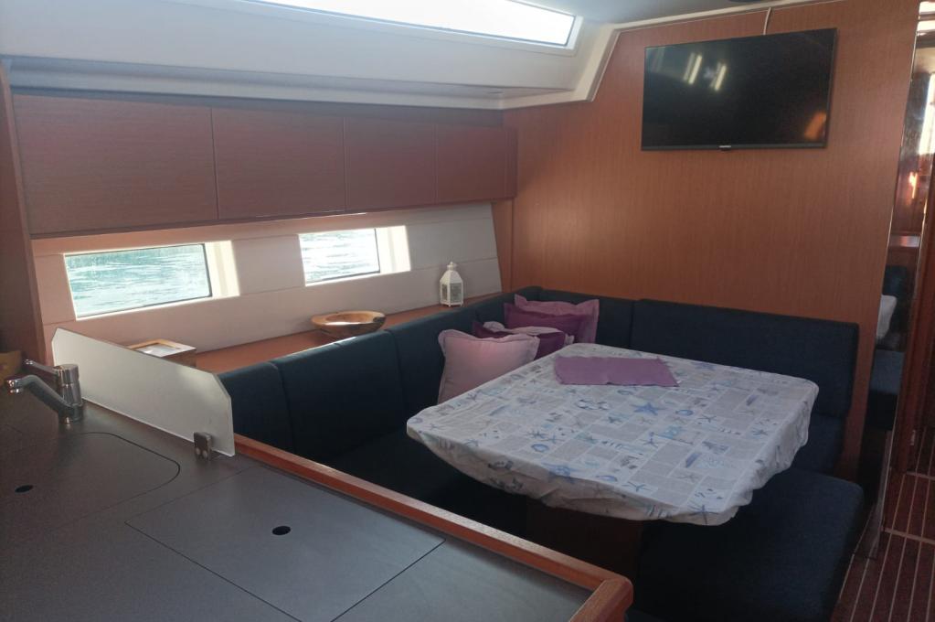 Catalog photo (may differ)