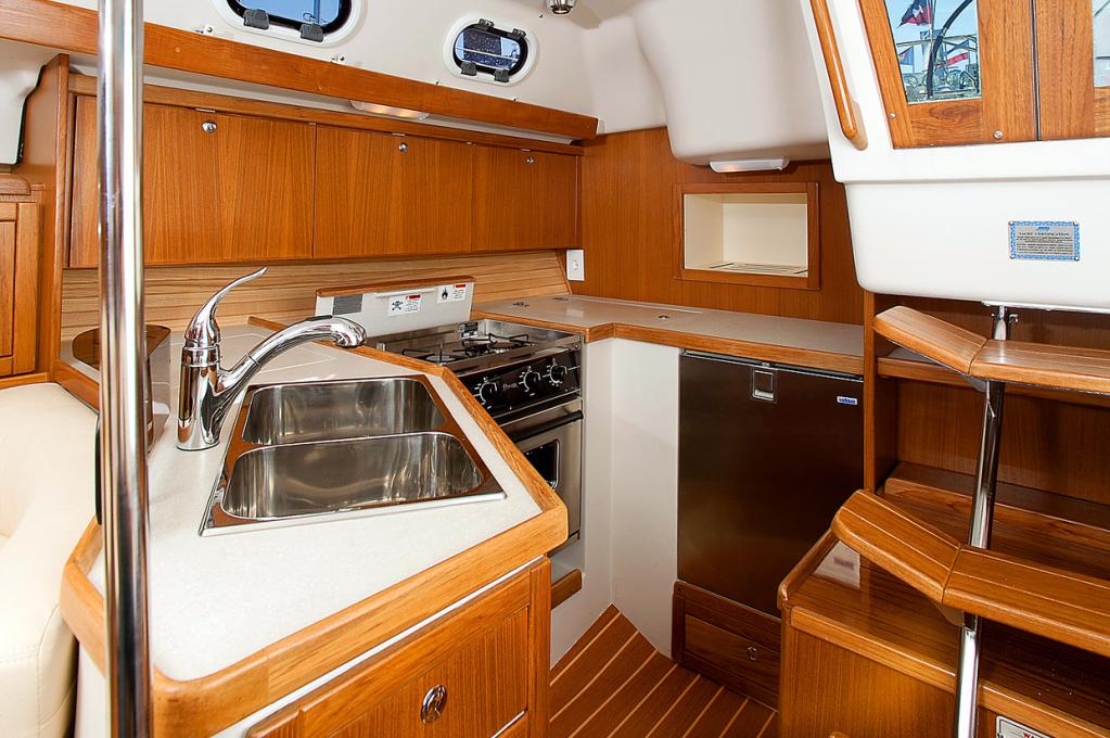 Catalog photo (may differ)