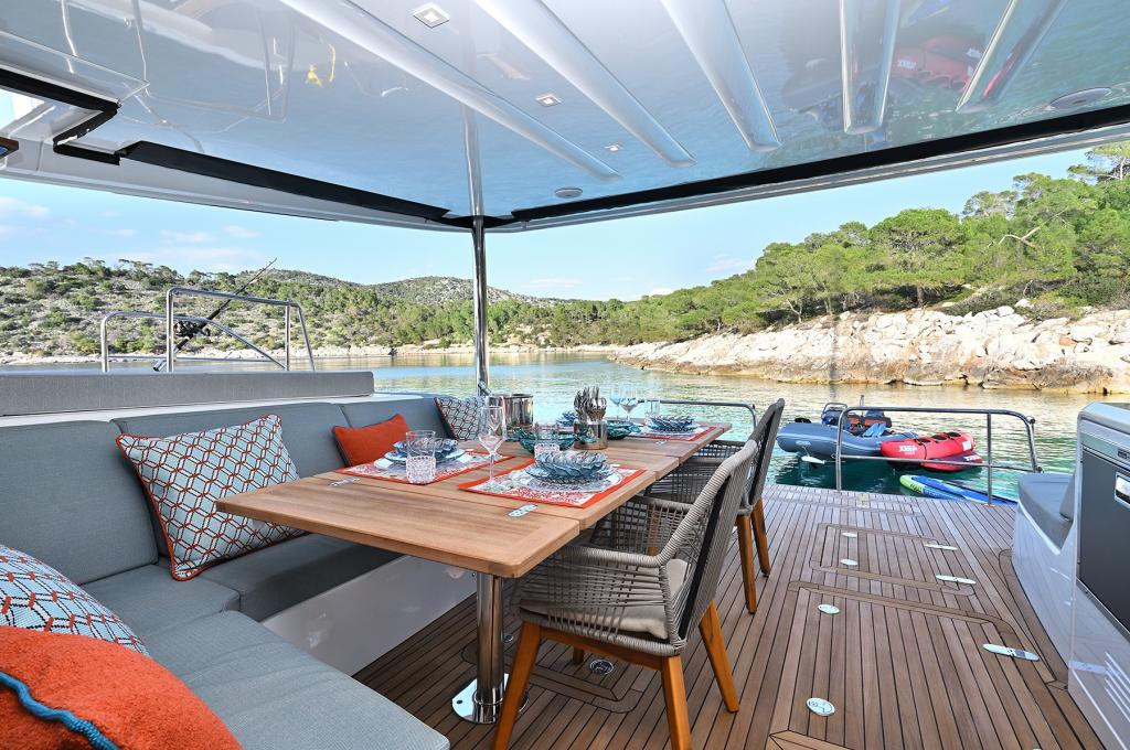 Catalog photo (may differ)