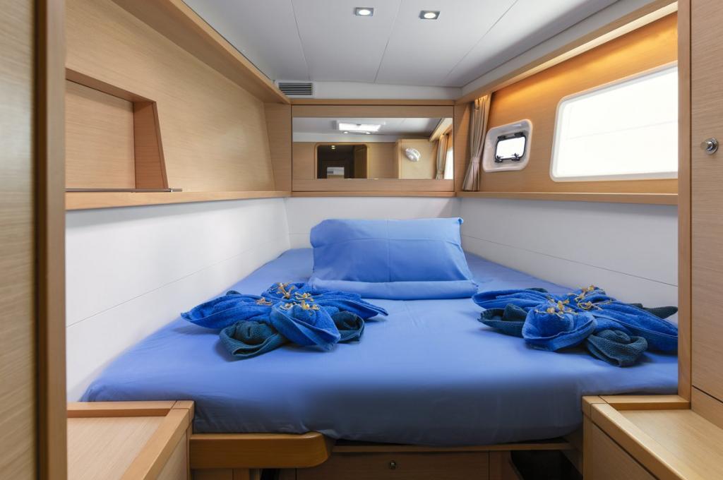 Catalog photo (may differ)