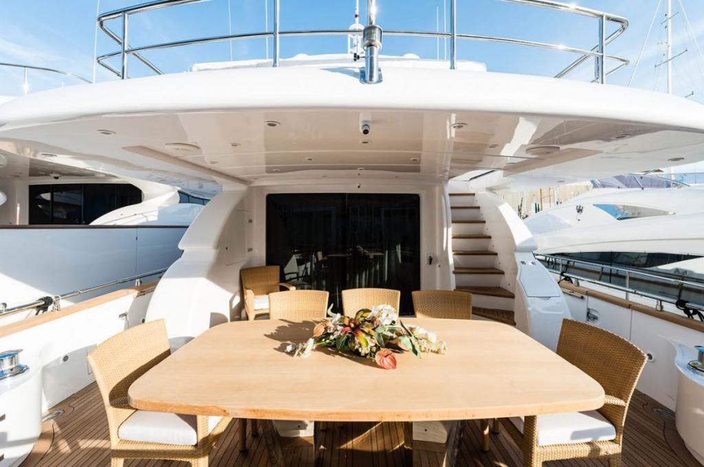 Catalog photo (may differ)