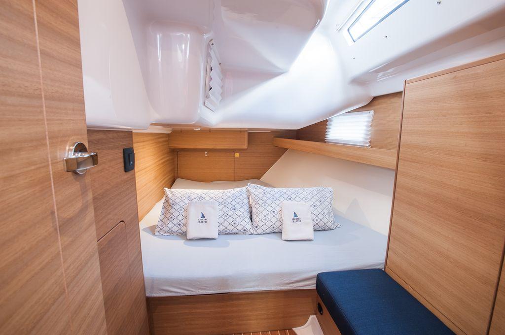 Catalog photo (may differ)