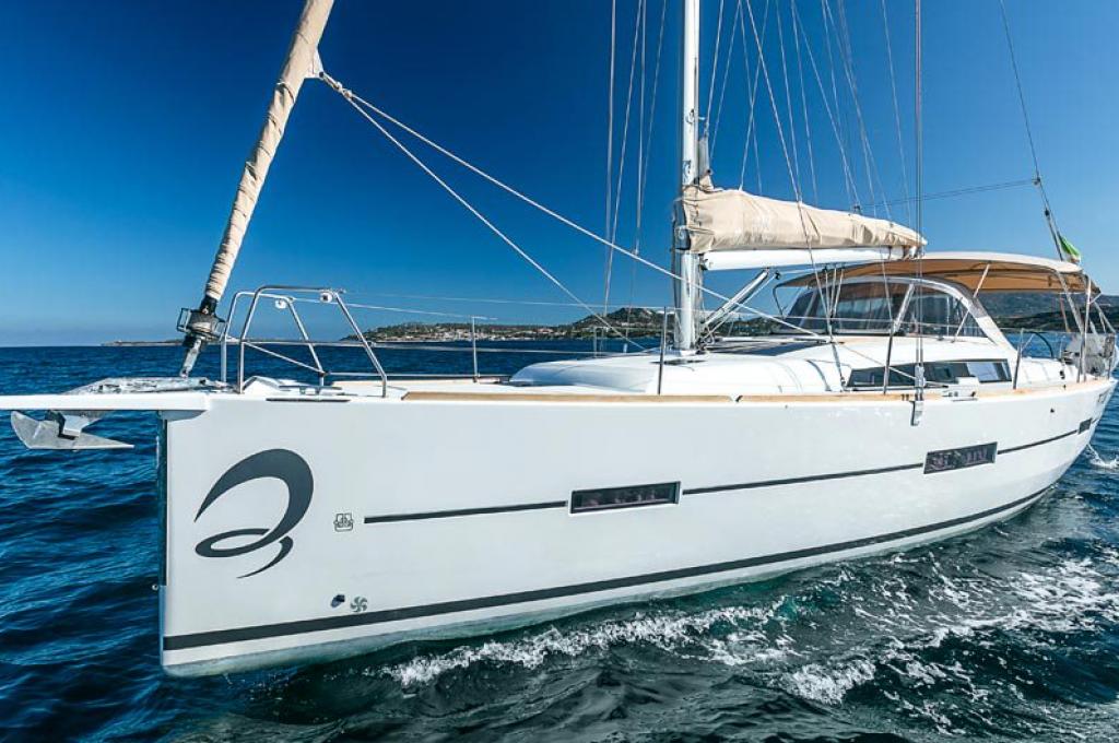 Catalog photo (may differ)