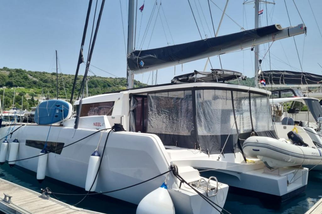 Catalog photo (may differ)