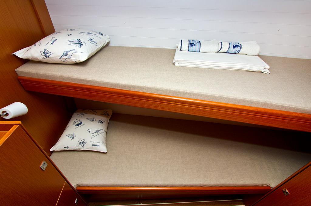 Catalog photo (may differ)