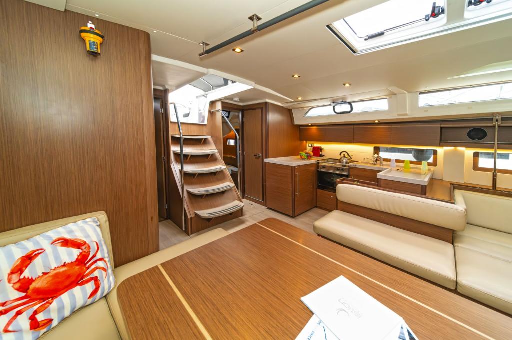 Catalog photo (may differ)