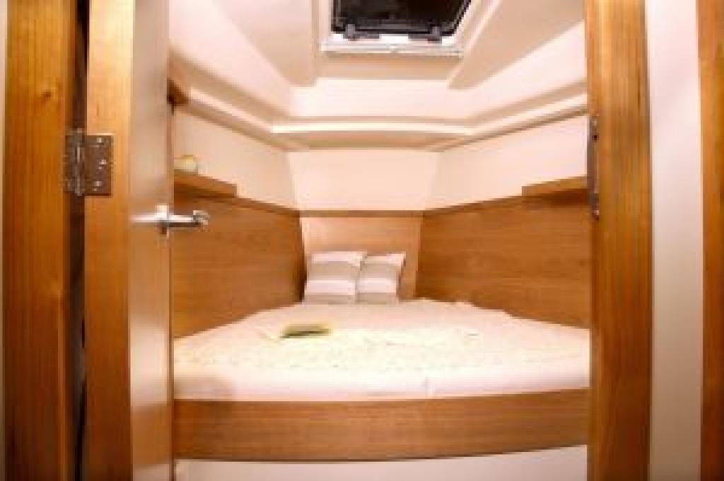 Catalog photo (may differ)