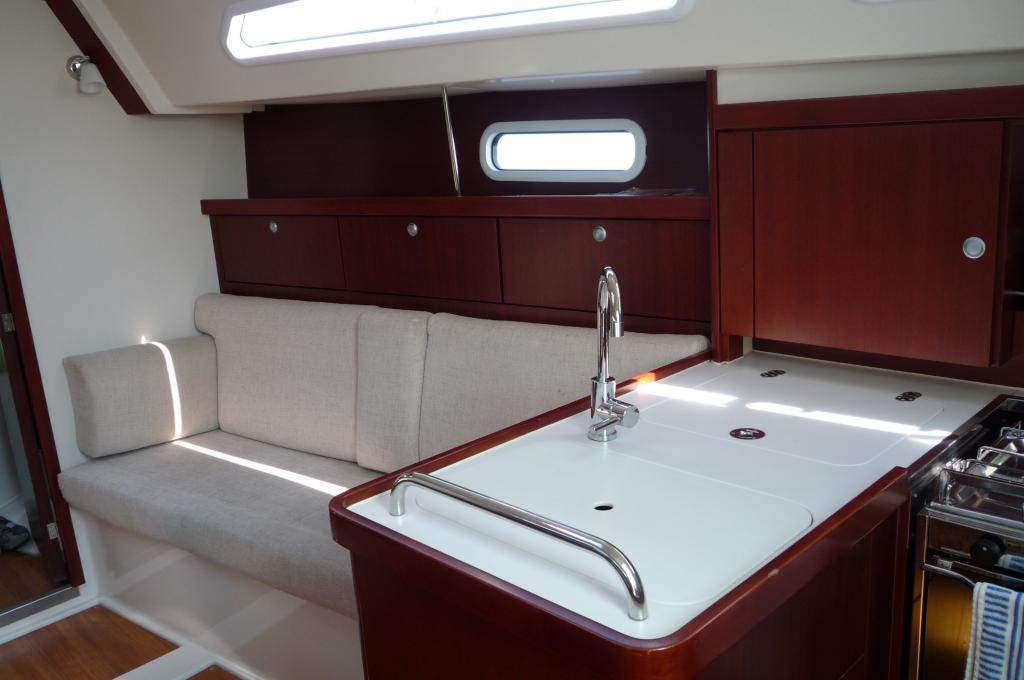 Catalog photo (may differ) | taken on May 30, 2011