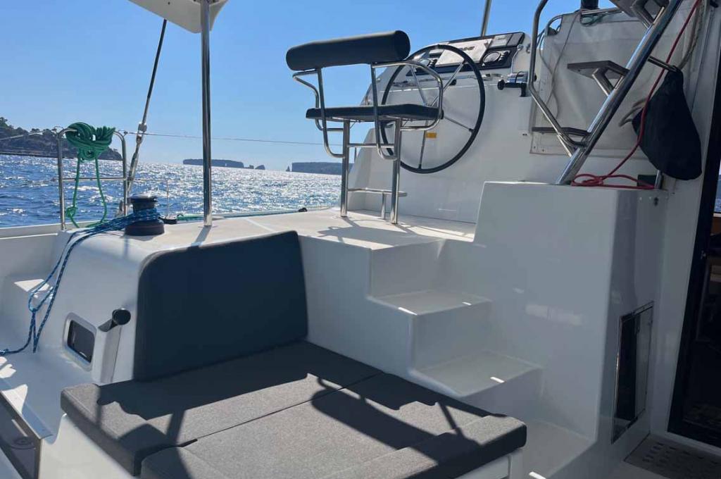 Catalog photo (may differ)