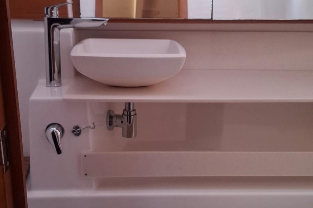 Catalog photo (may differ)