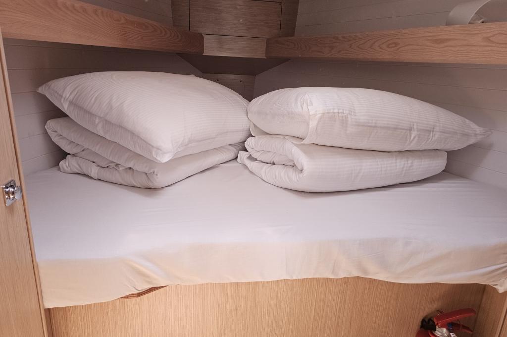 Catalog photo (may differ)